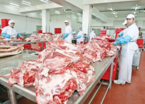 Scandaluri pe piaţa alimentară: şeful ANSVSA a demisionat!